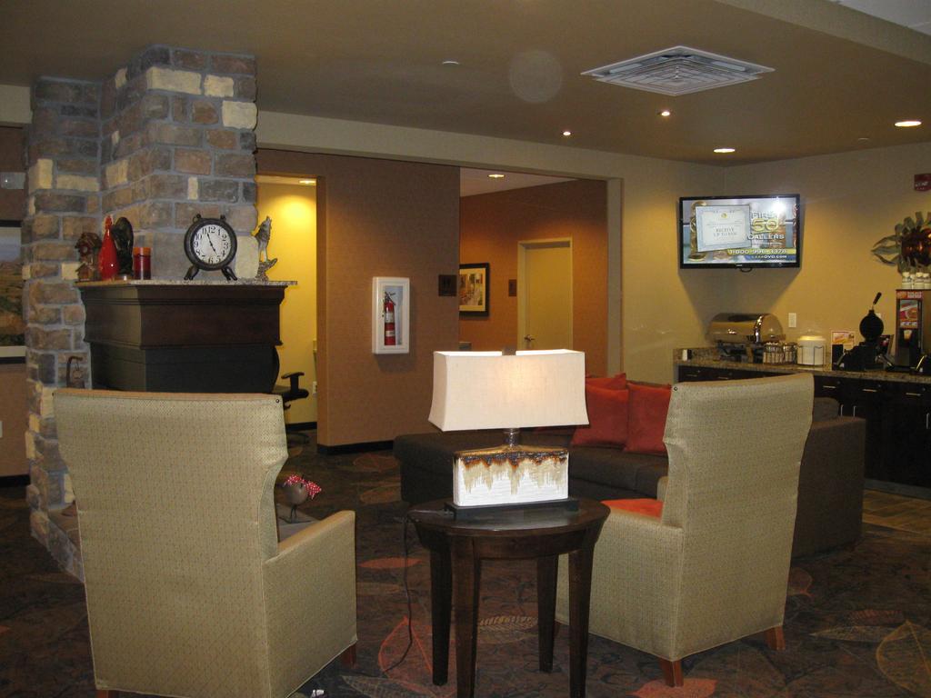 Little Missouri Inn & Suites New Town Exterior foto
